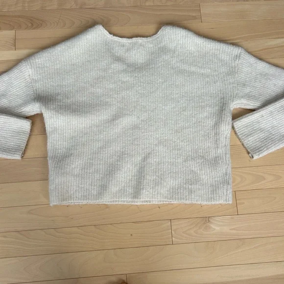 ~Fall sweater~ - Picture 3 of 4